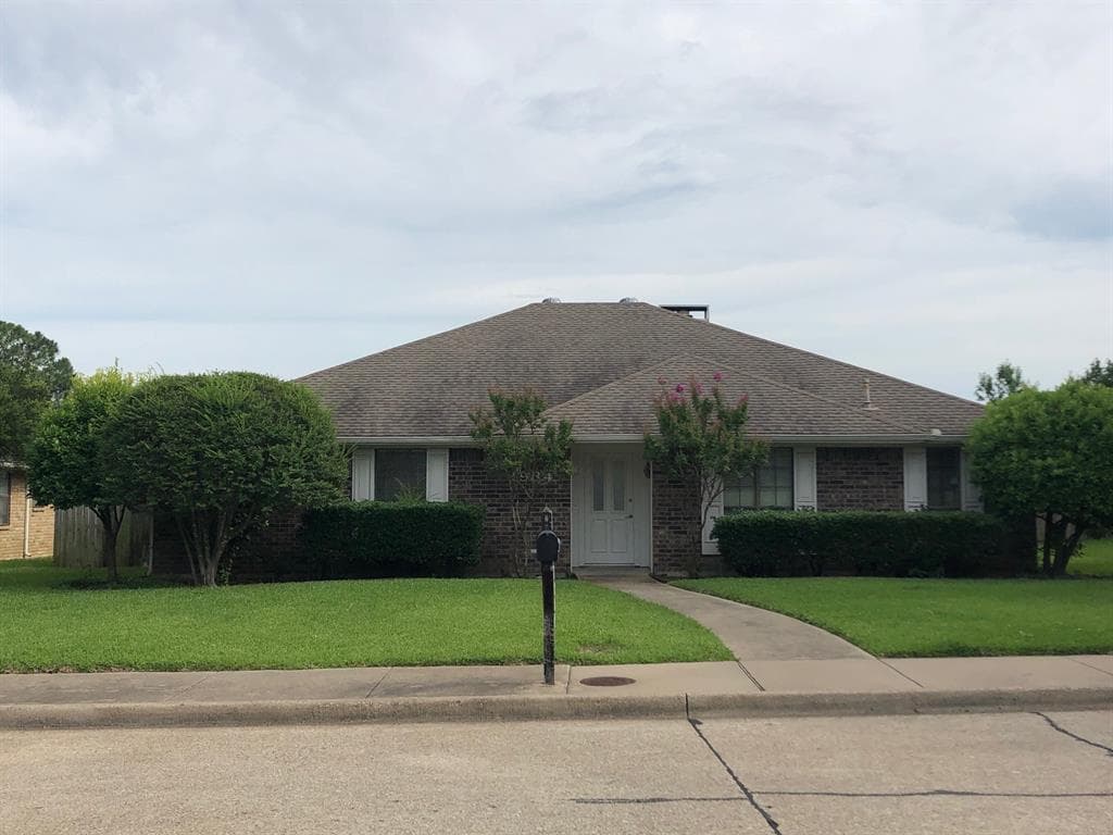 1934 E Branch Hollow Dr