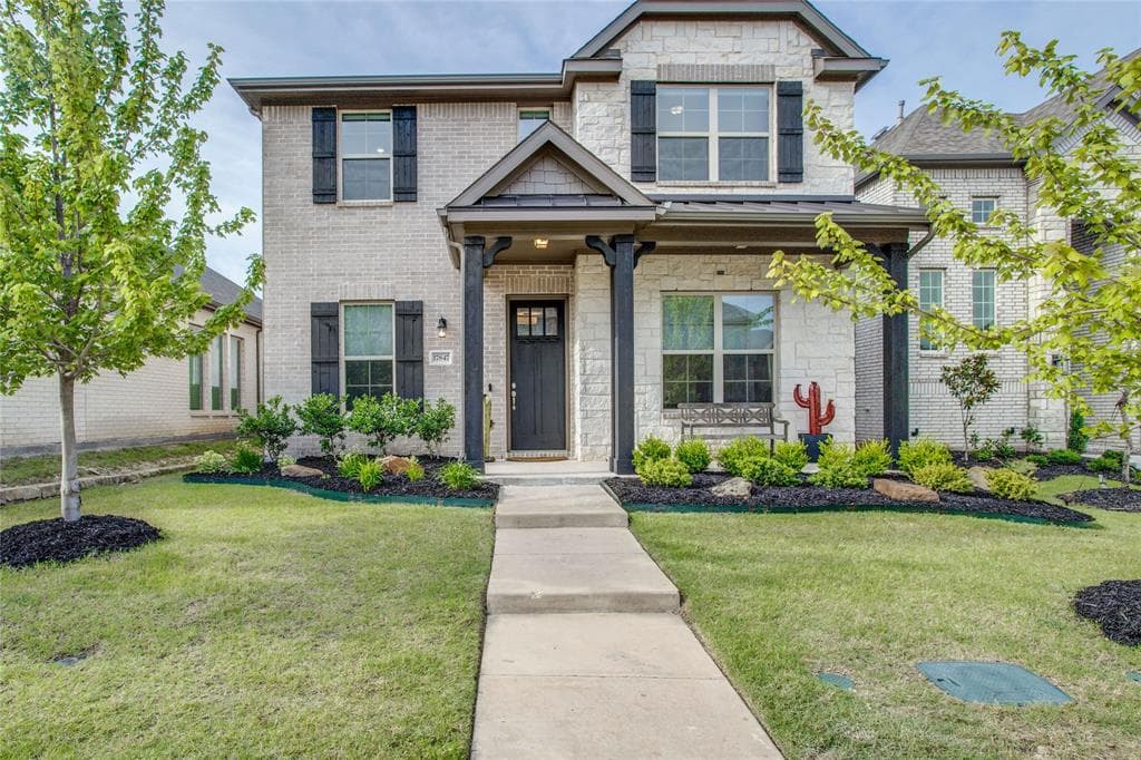 17847 Bottlebrush Dr