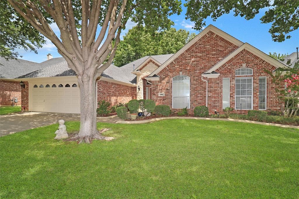 542 Queens Way