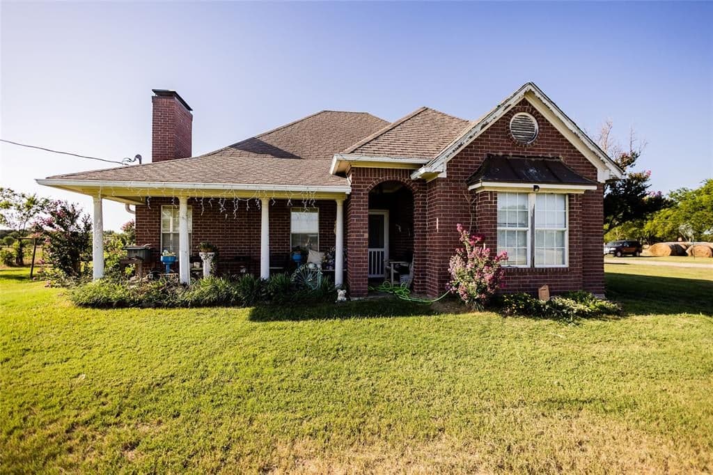 5529 Ne County Road 1045