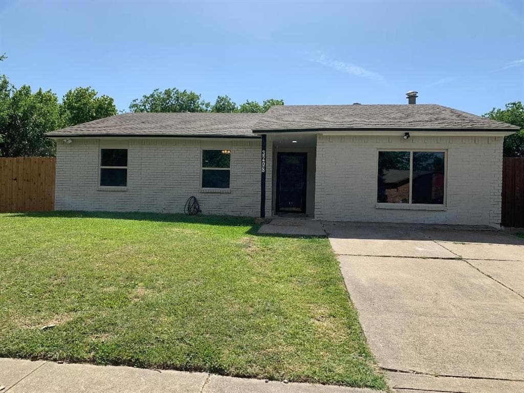 3208 Chalmette Ct