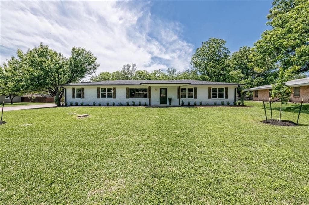 1000 N Old Robinson Rd