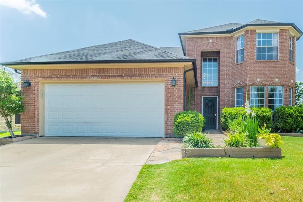 4636 Parkmount Dr