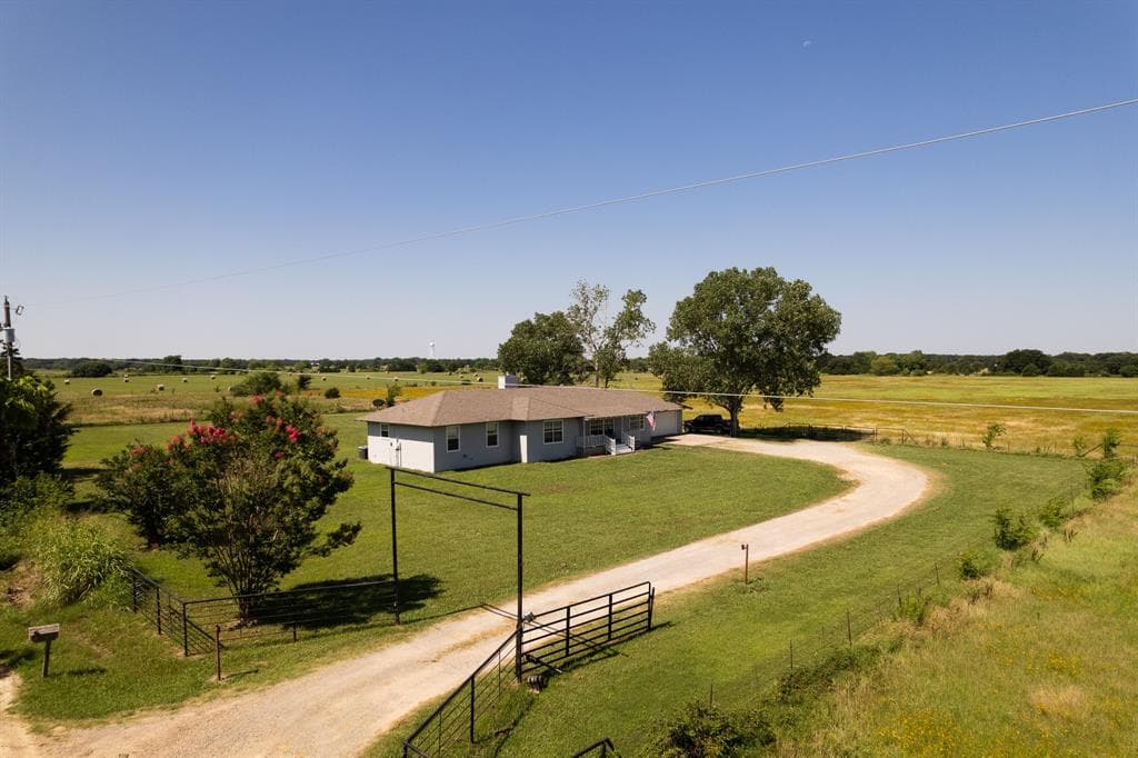 1343 County Road 2230