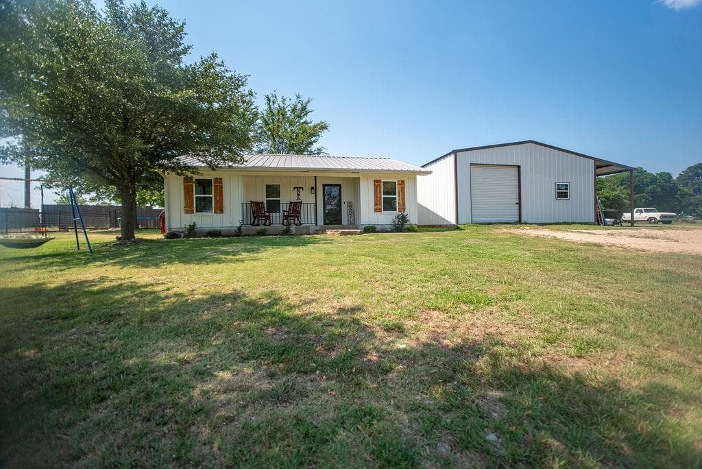 350 County Road 15950