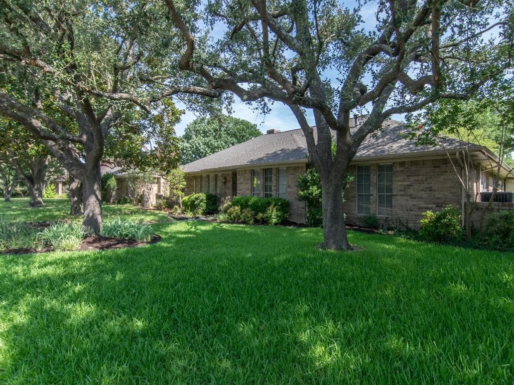 3405 Parkhaven Dr