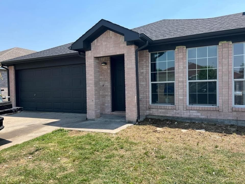 905 Sheila Dr