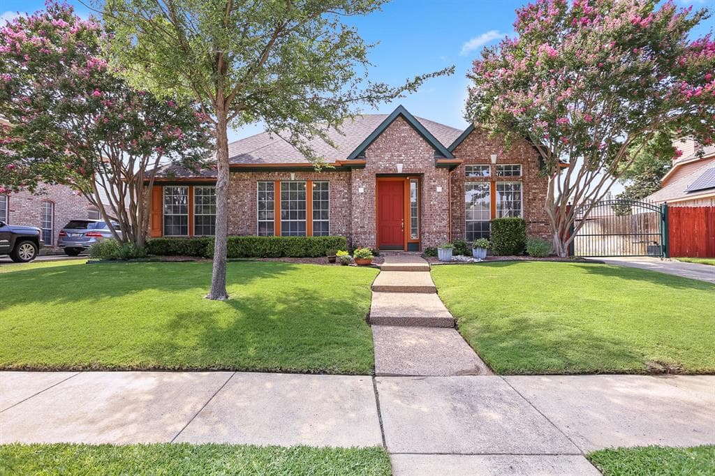 1512 Heather Ln