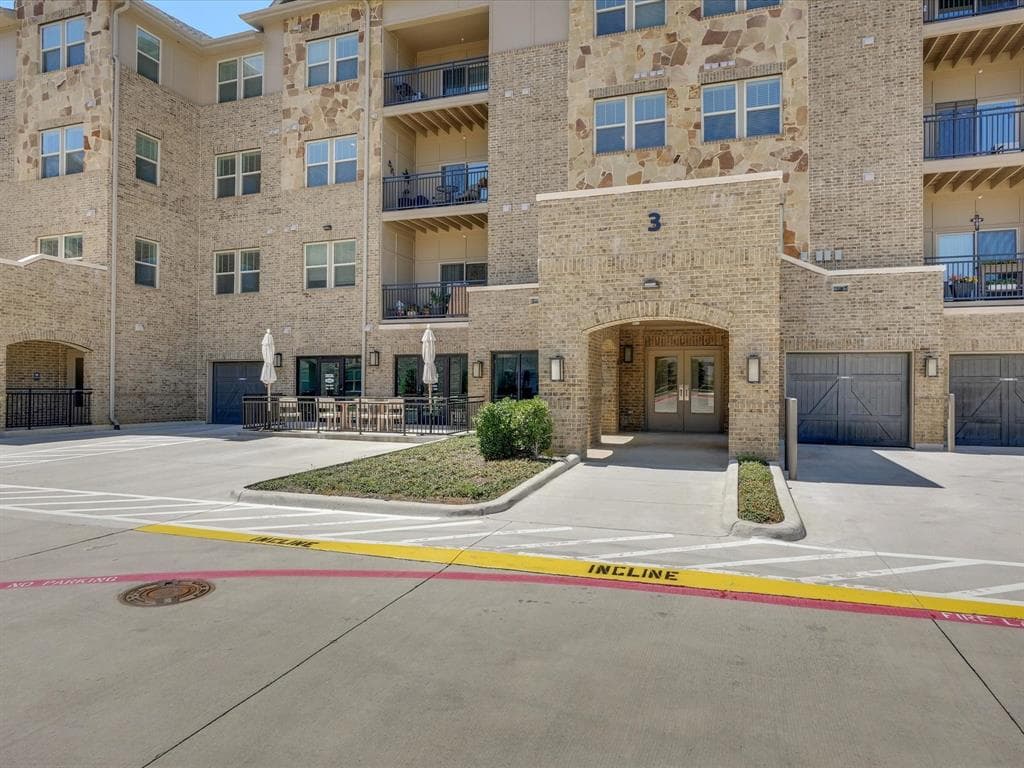 1735 Wittington Pl Apt 2104