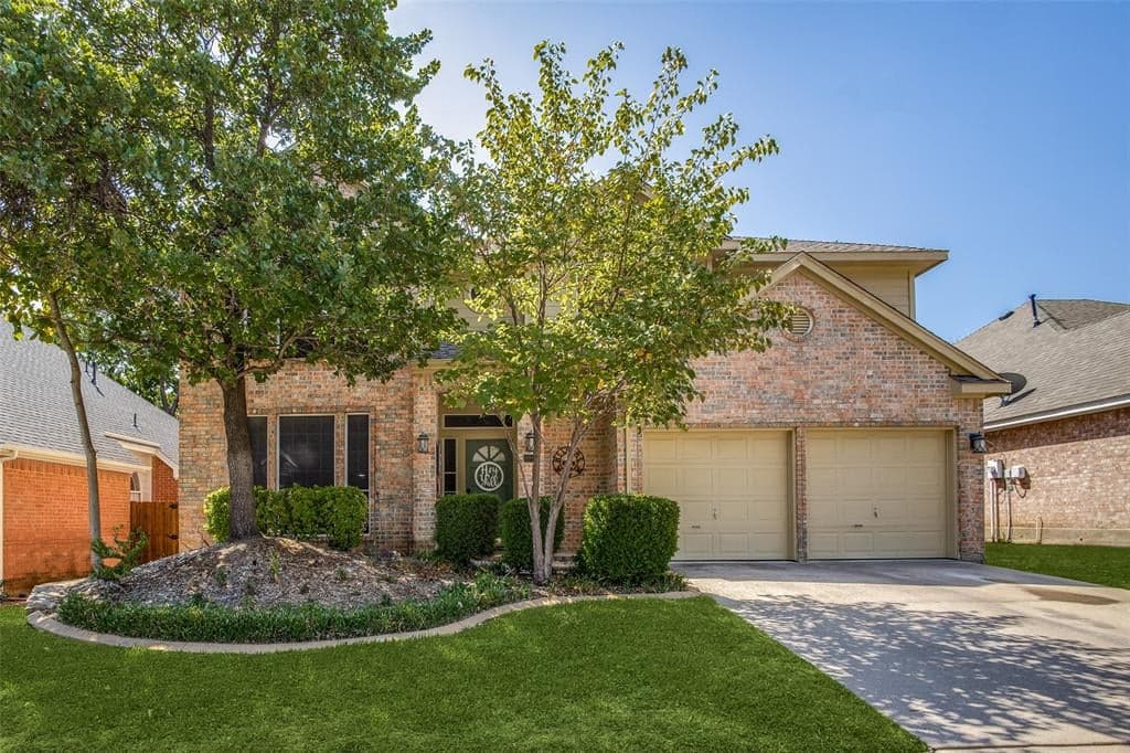 2208 Knoll Ridge Dr