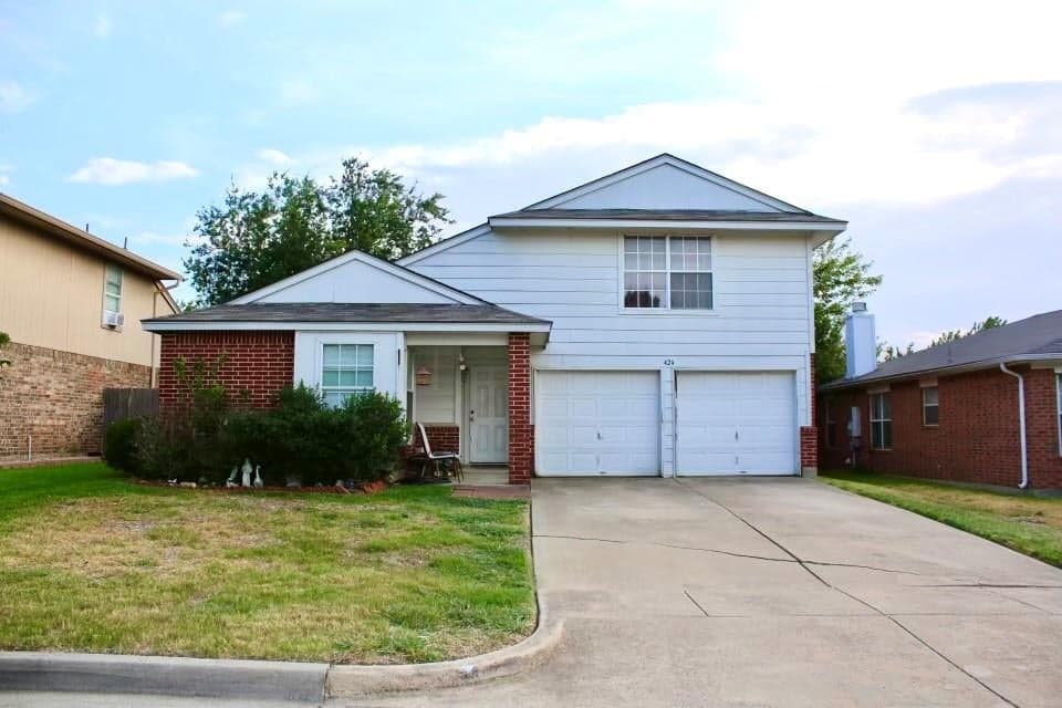 424 Blueberry Hill Ln