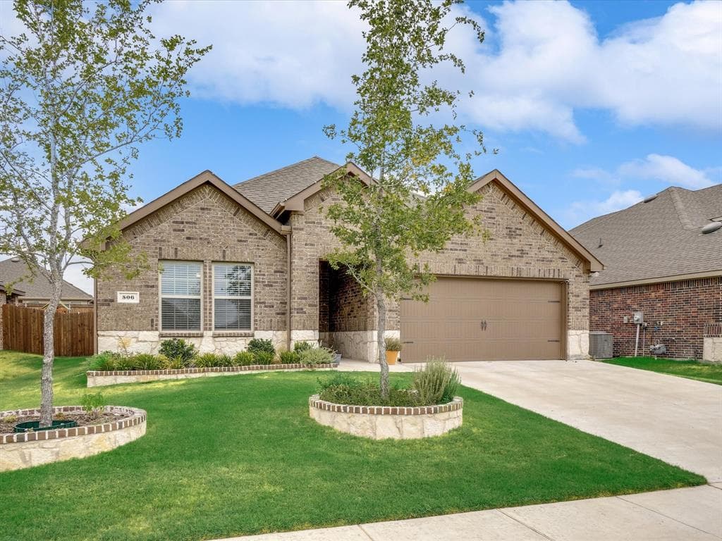 506 Rawhide Way