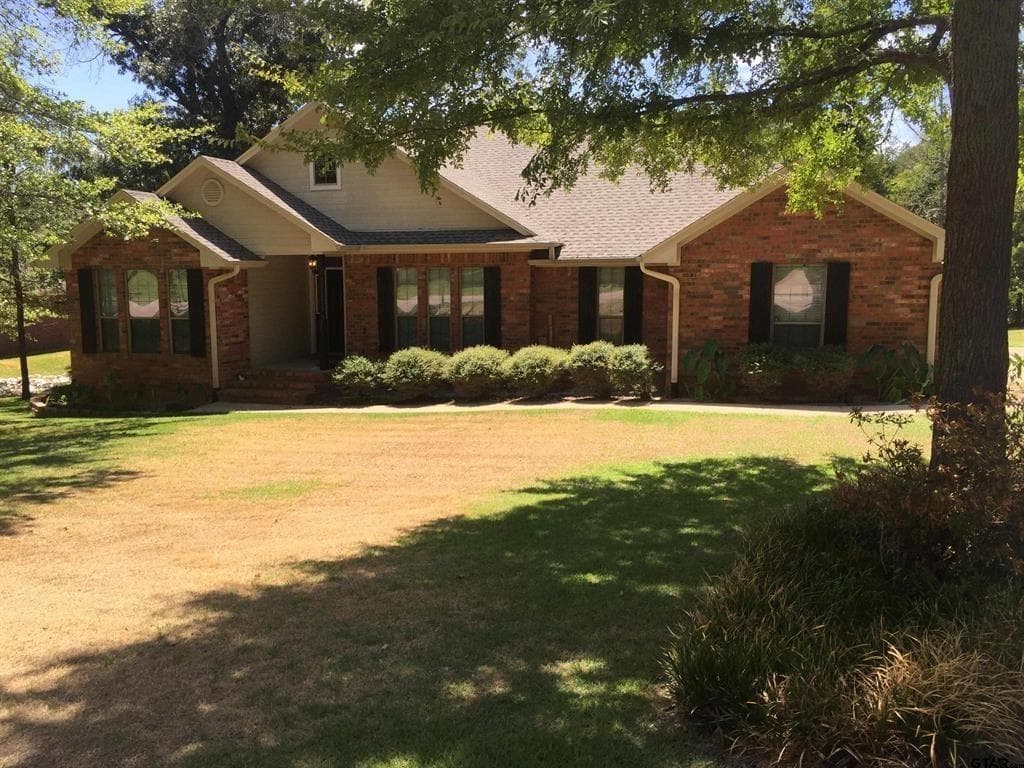 371 County Road 2311