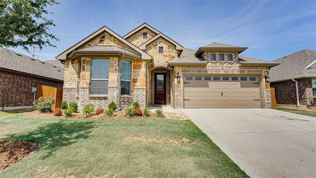 1805 Riviera Dr