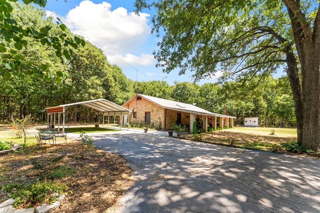 15879 County Road 4015
