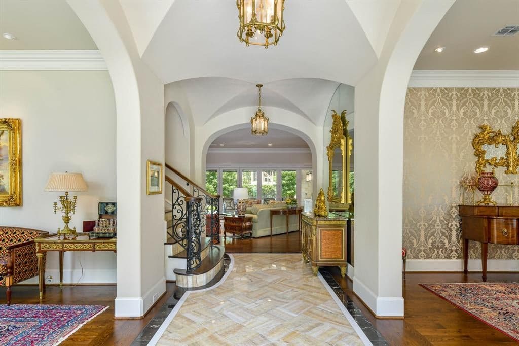 Gallery image 2