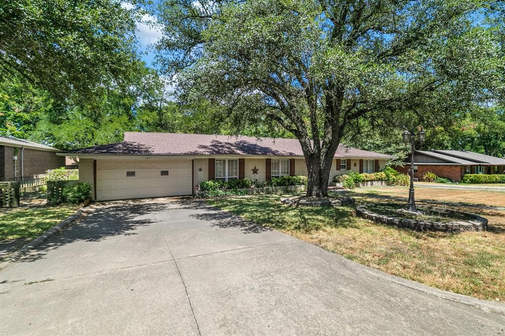 107 Carpenter Loop