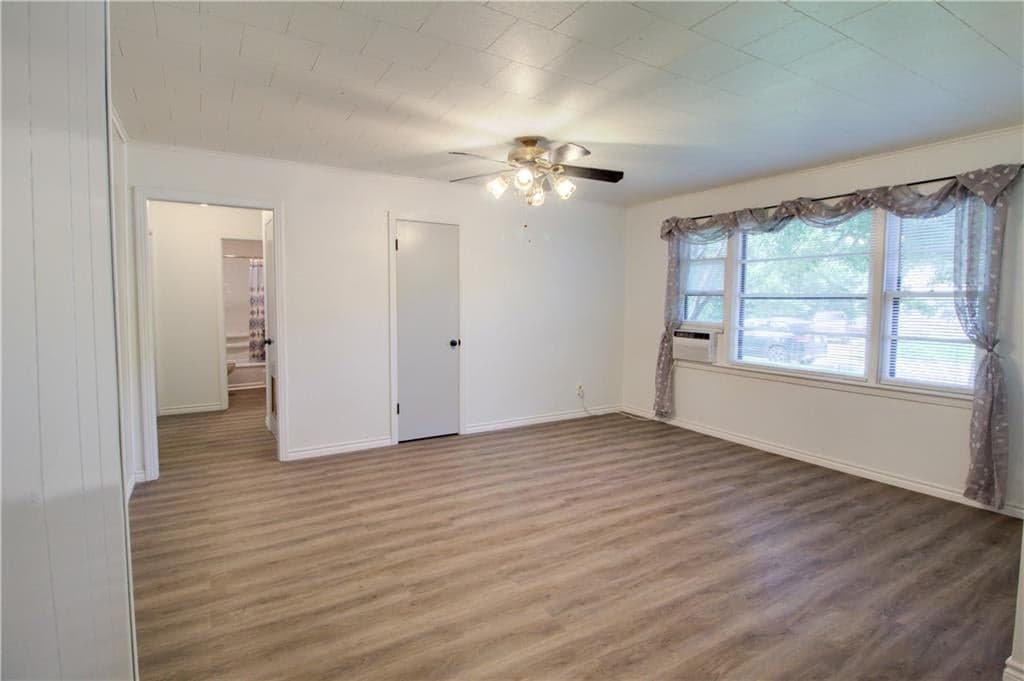 Gallery image 3