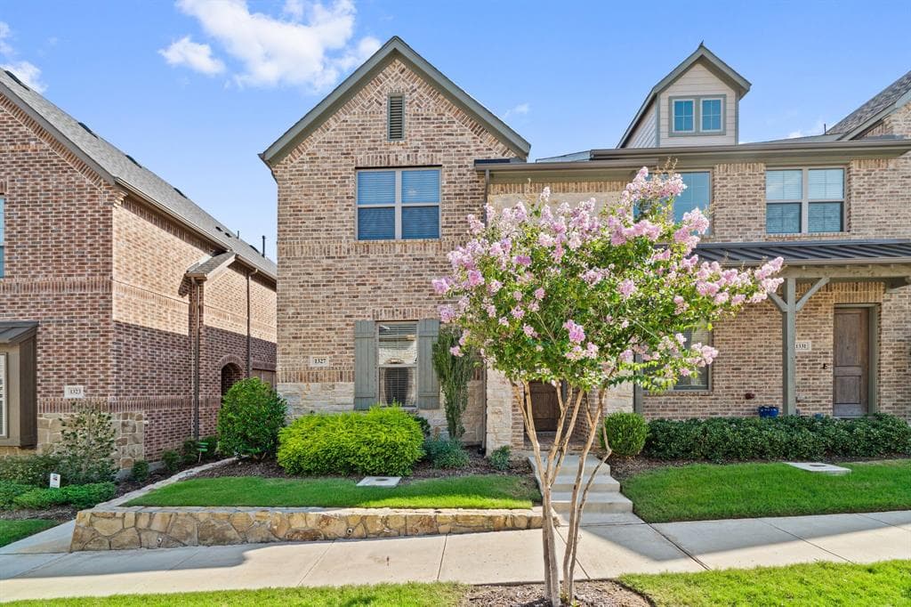 1327 Casselberry Dr