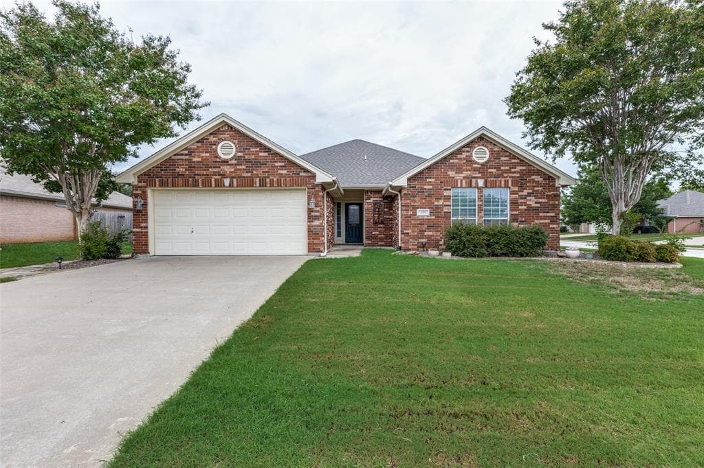 325 Angela Dr
