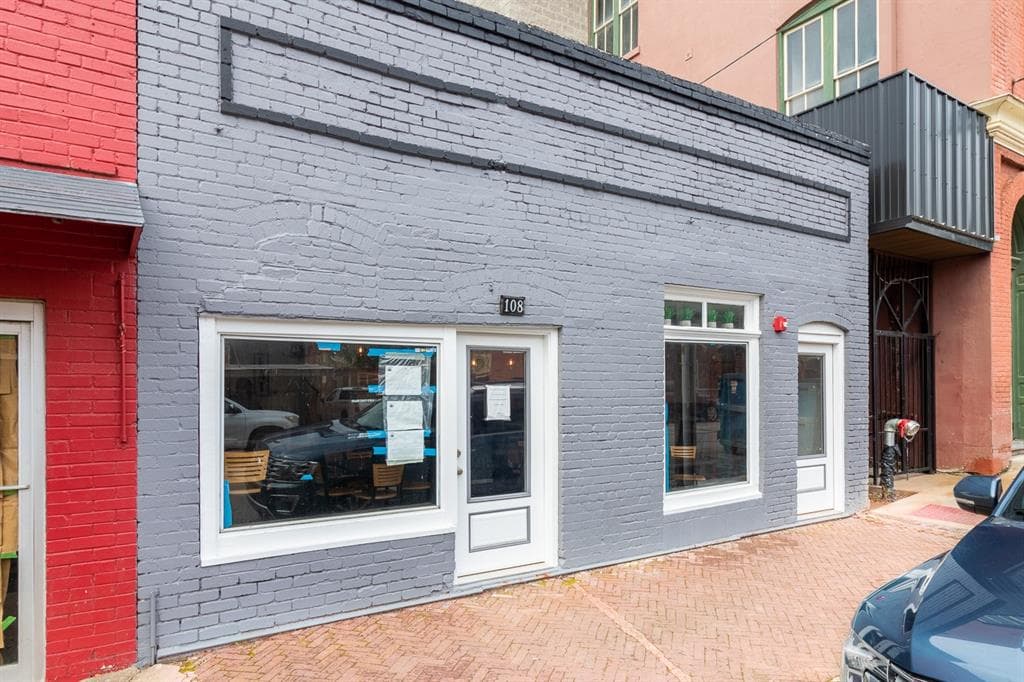 108 E Franklin St