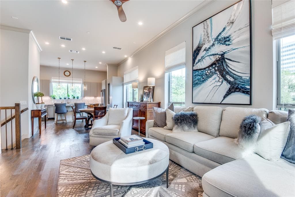 101 Decker Dr # 9-901