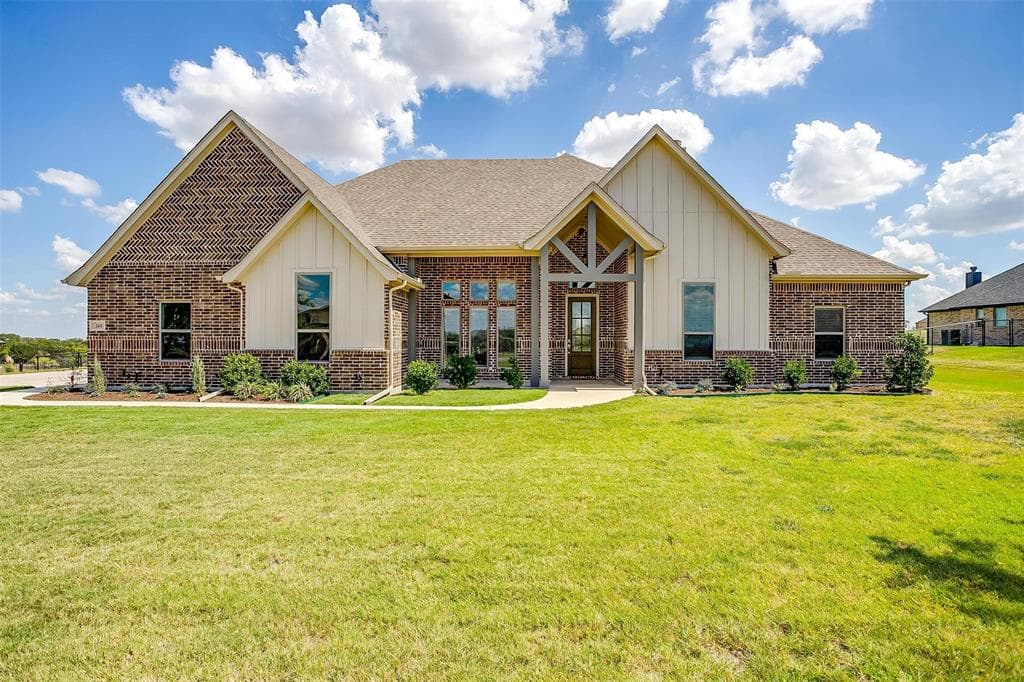 268 Columbia Ct