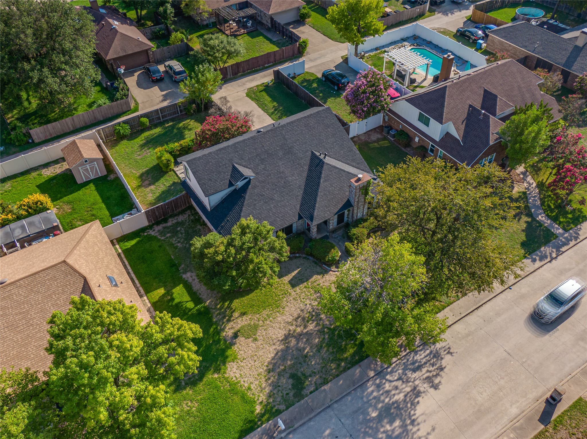 929 Manor Dr