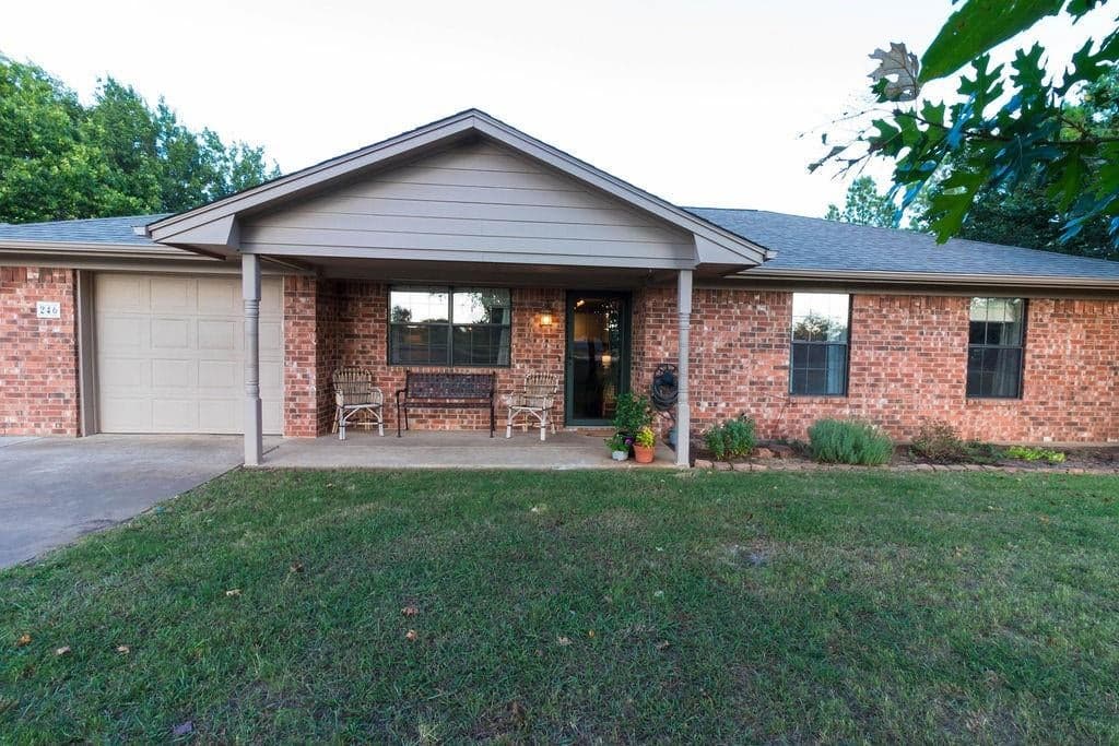 246 Rockport Rd
