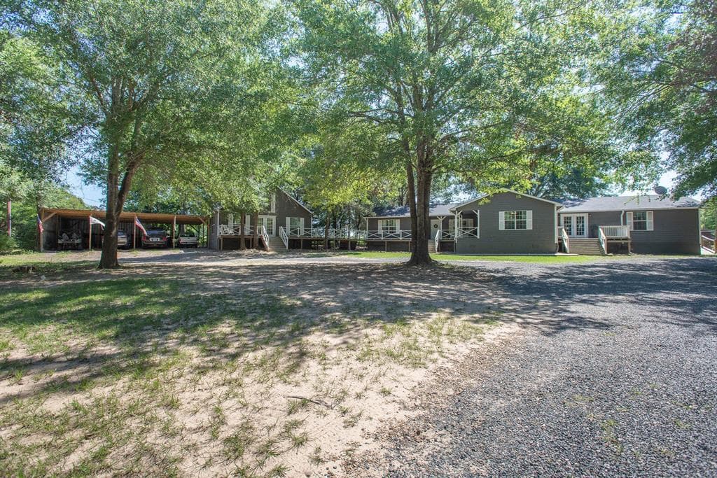 3198 Little Red Rd