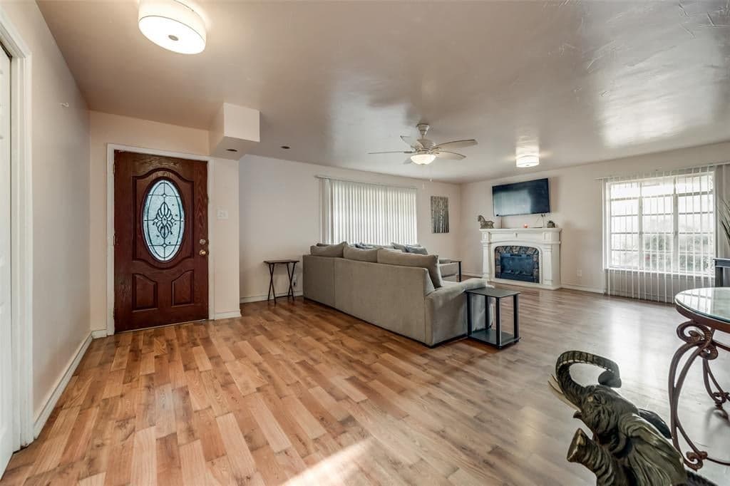 Gallery image 3