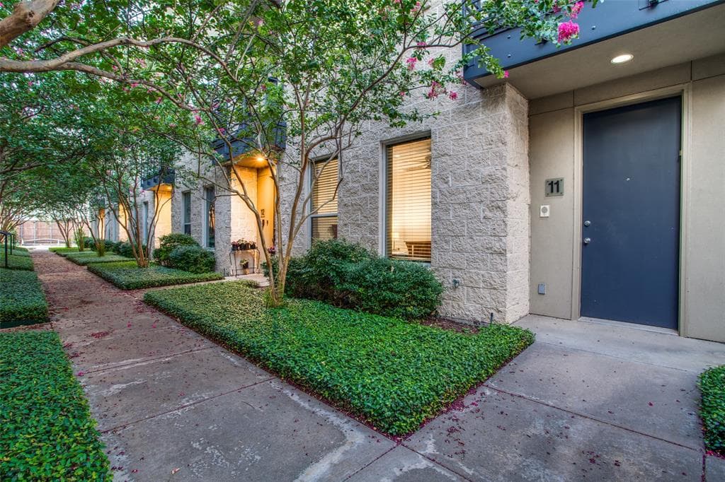 4312 Mckinney Ave Apt 11