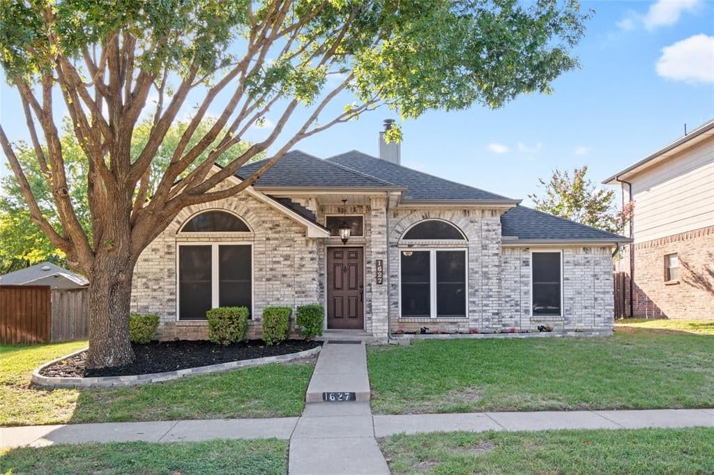 1627 Summers Dr