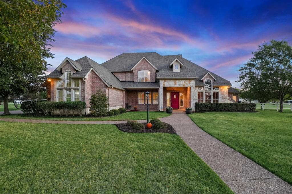 890 Noble Champions Way