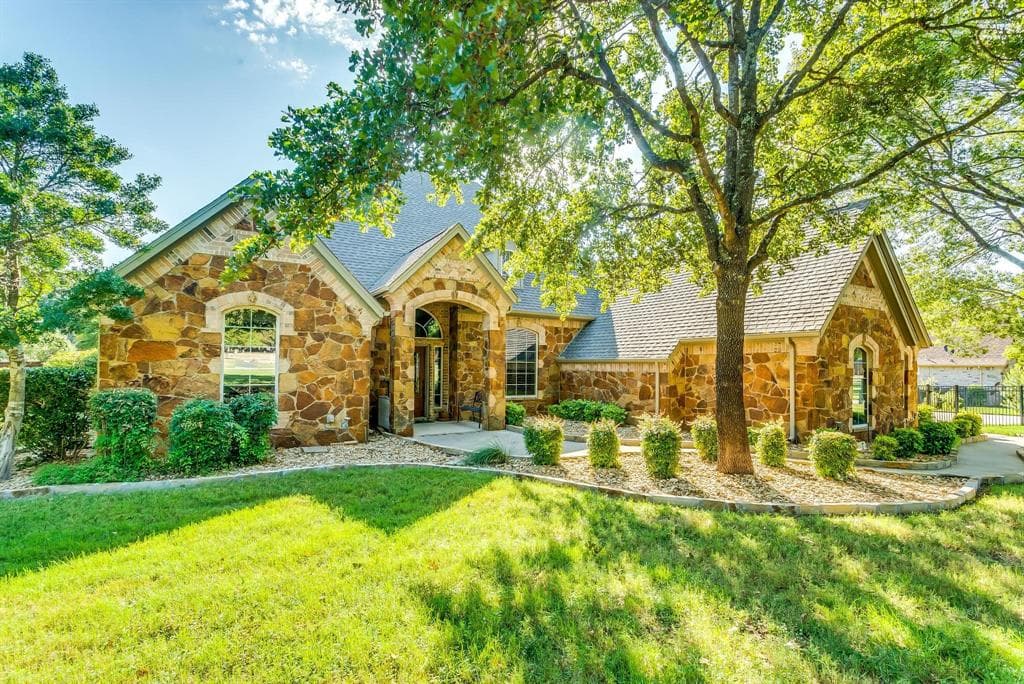 2213 Woodland Hills Ln