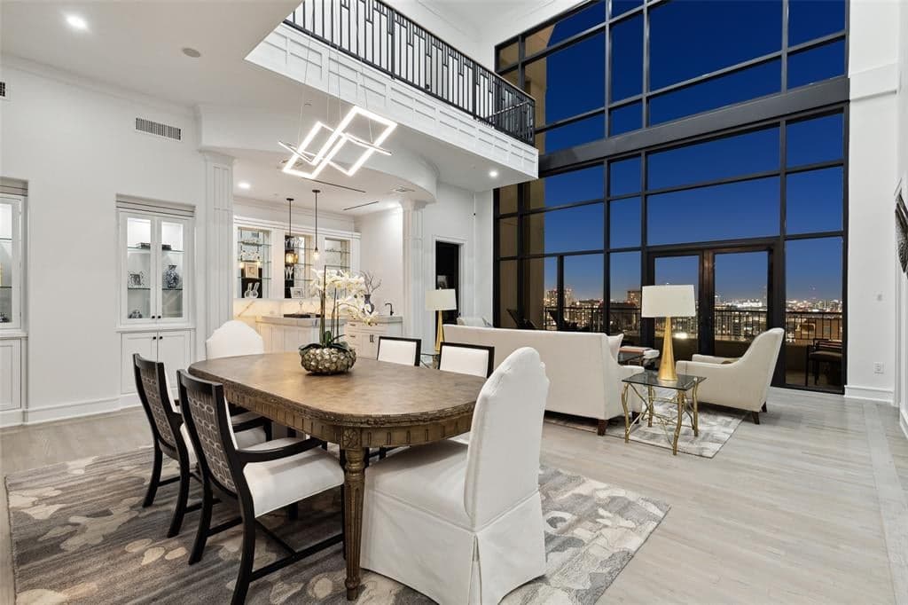 2828 Hood St Apt 1704