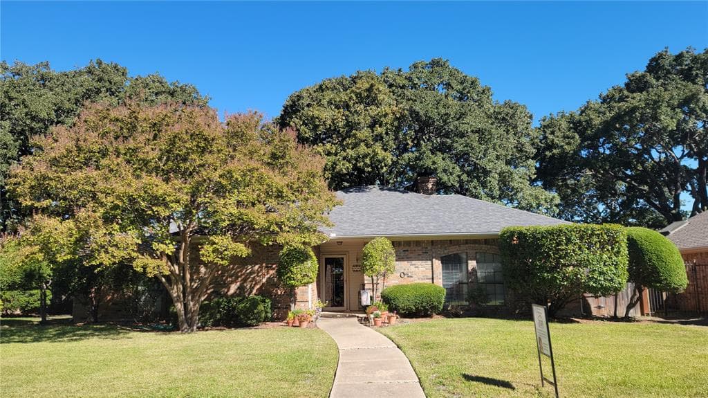 610 Raven Ln