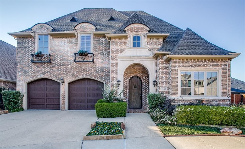 4124 Walnut Glen Pl