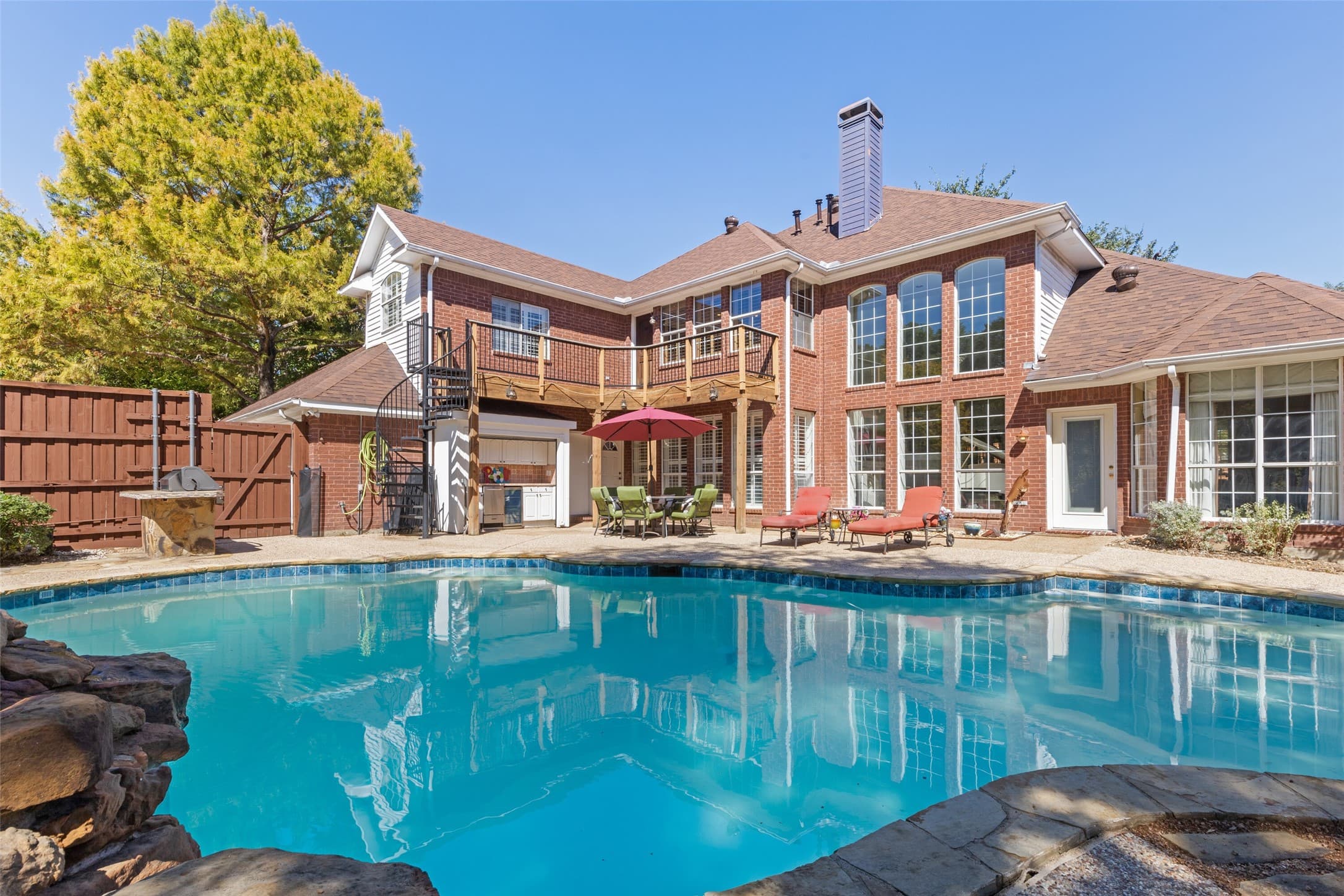 7621 Hove Ct