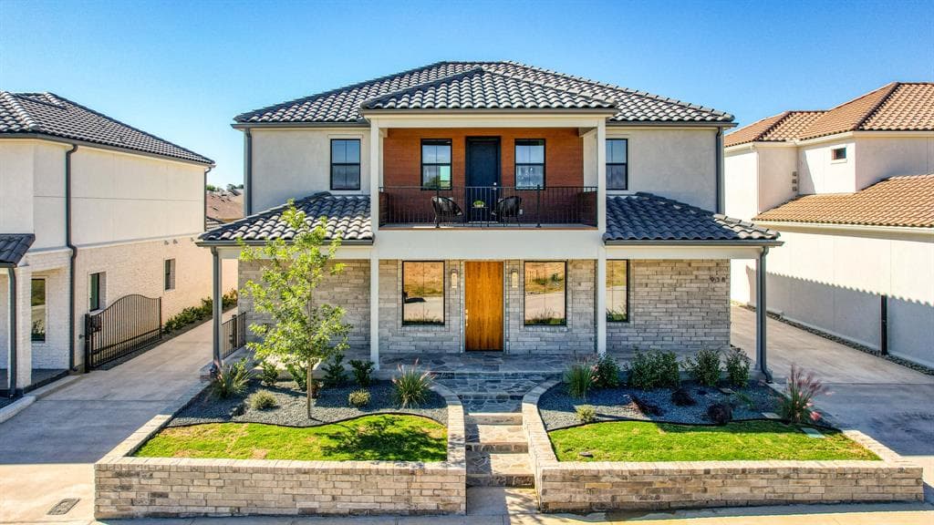 938 Eldorado St