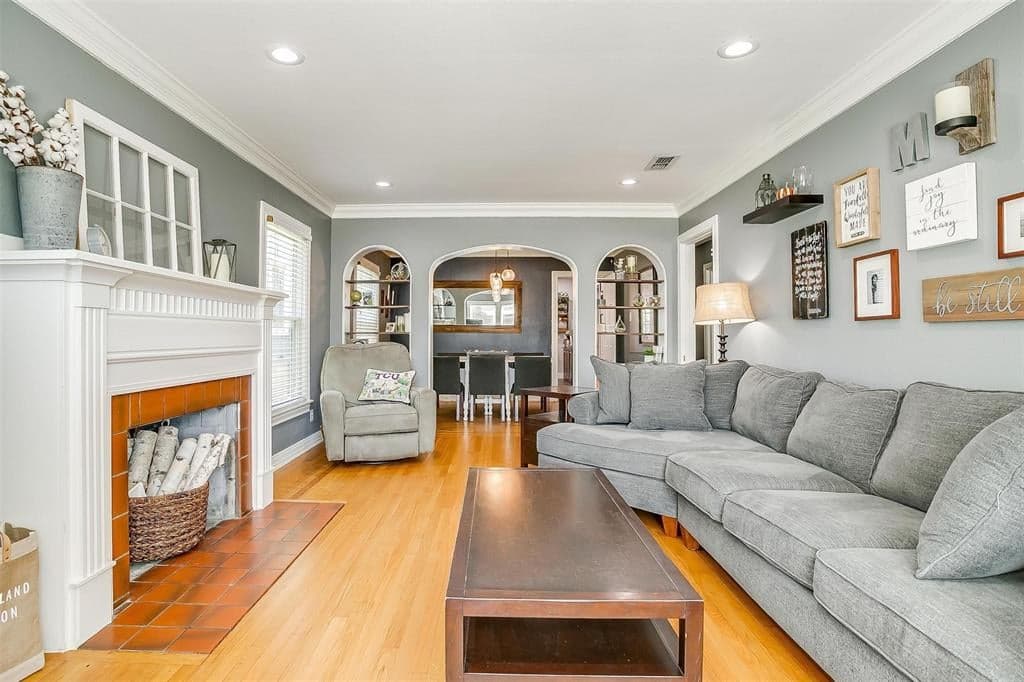 Gallery image 2