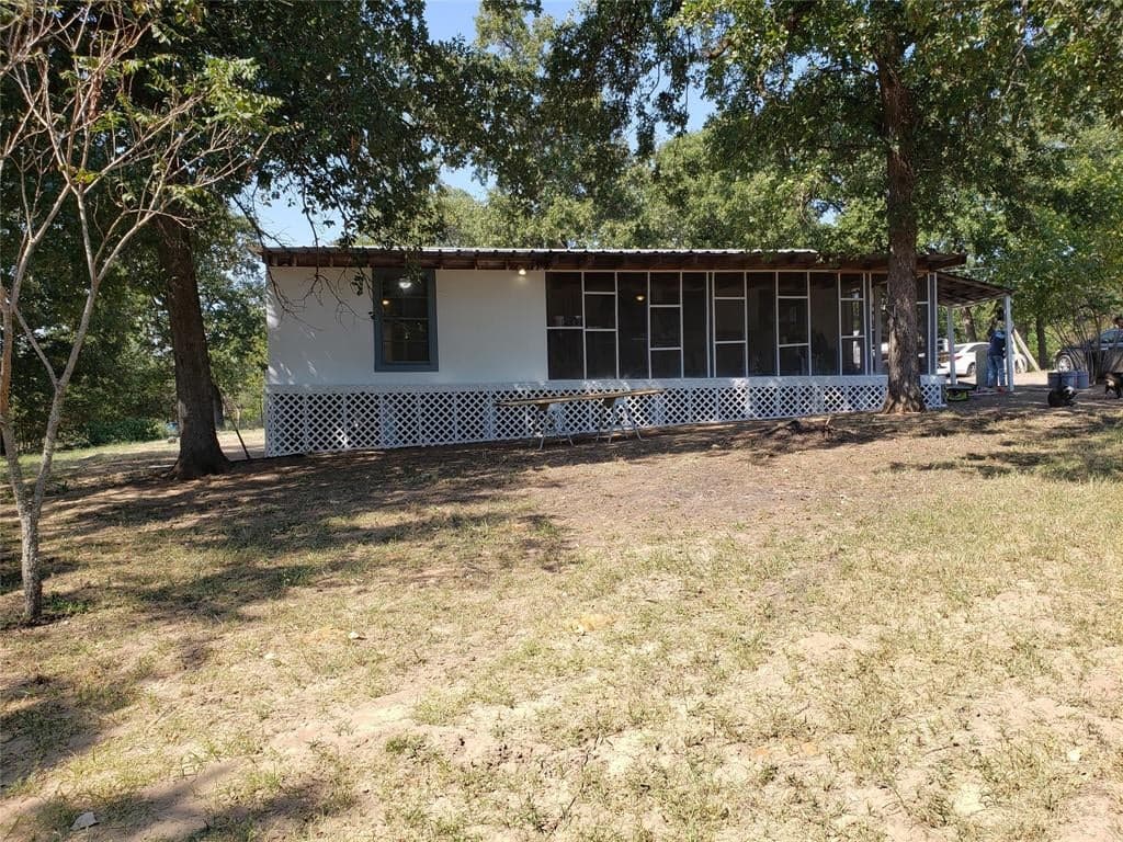 9333 Rolling Acres Rd
