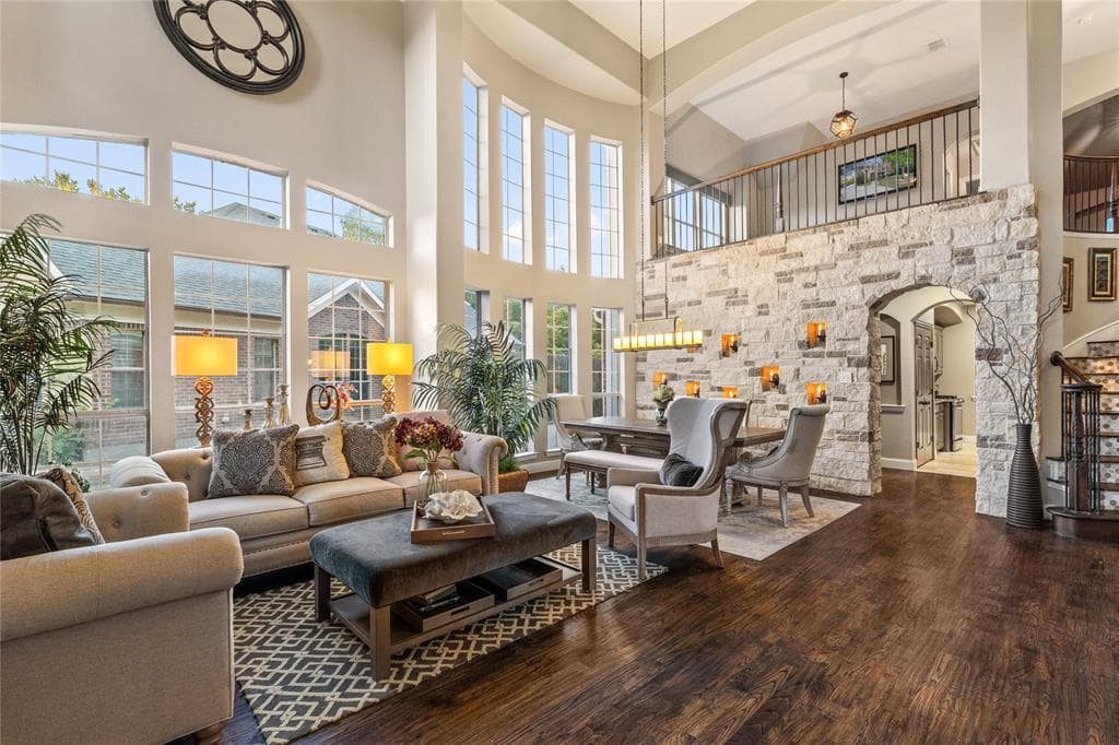 1941 Wind Lake Cir