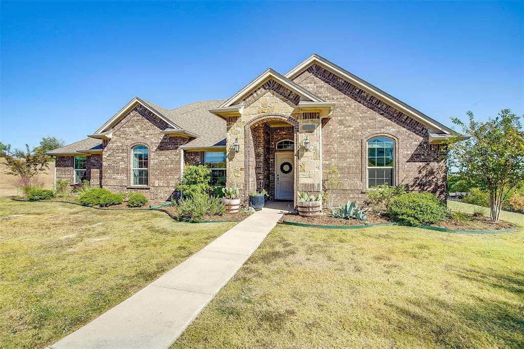 130 Treetop Dr