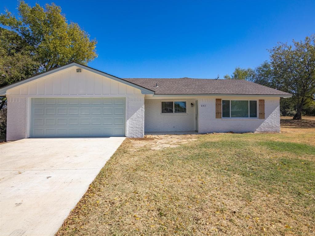 642 Lanai Cir