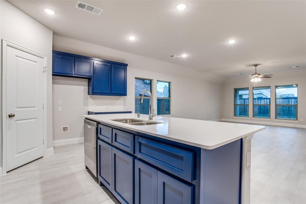 16705 Lincoln Park Ln