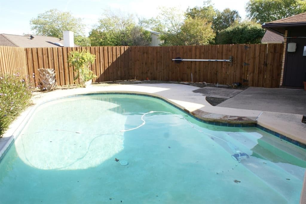 2717 Russwood Ln