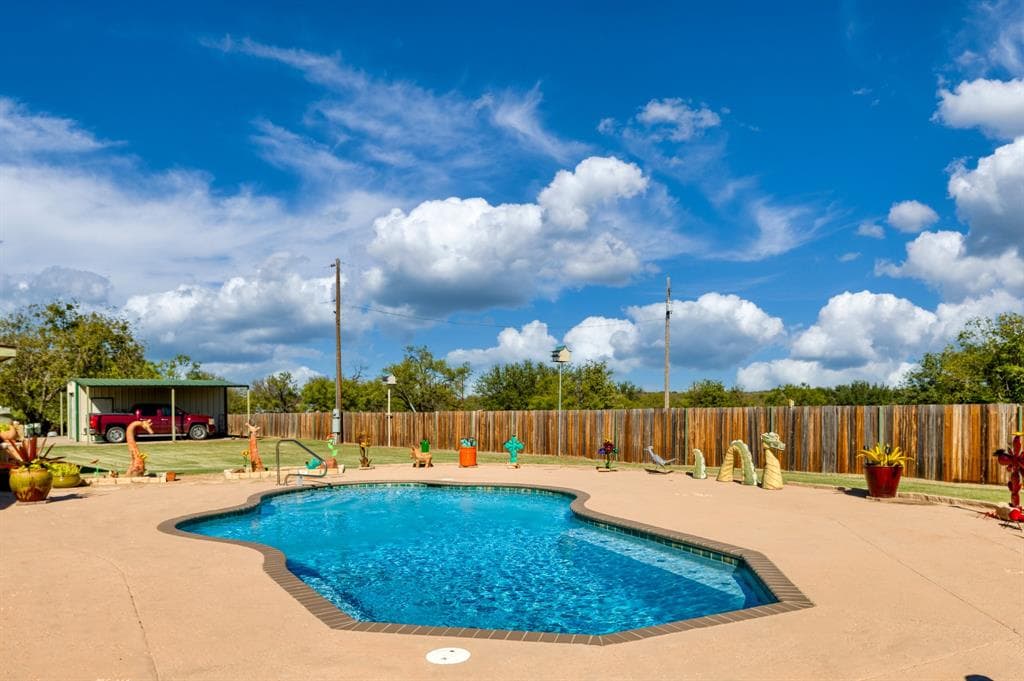 516 N Us Highway 183