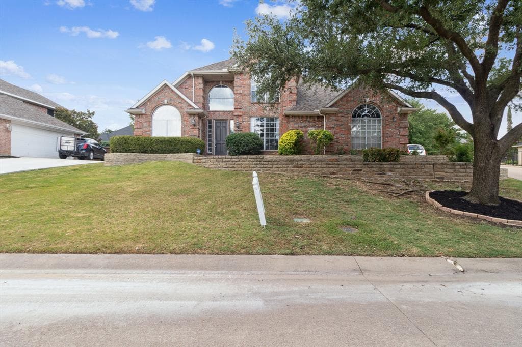 47 Remington Dr W