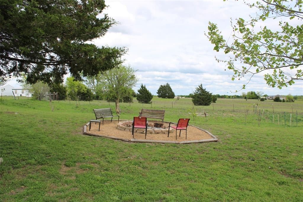 9381 County Road 470